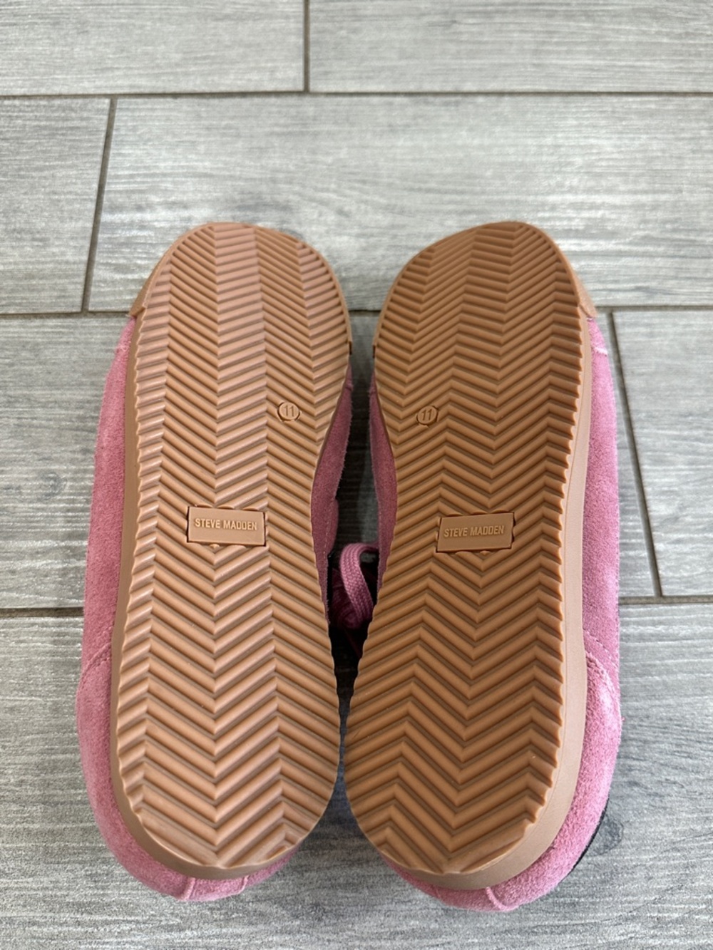 Steve Madden Pink/Navy Nirvana Sneakers New! - Picture 11 of 11